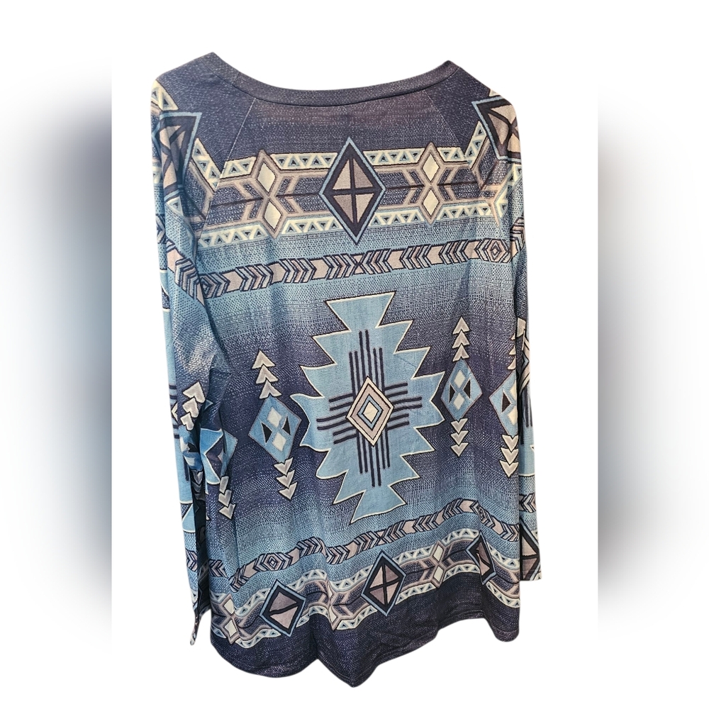 Just Fashion Now Blue and White Aztec Long Sleeve Top - Picture 3 of 9